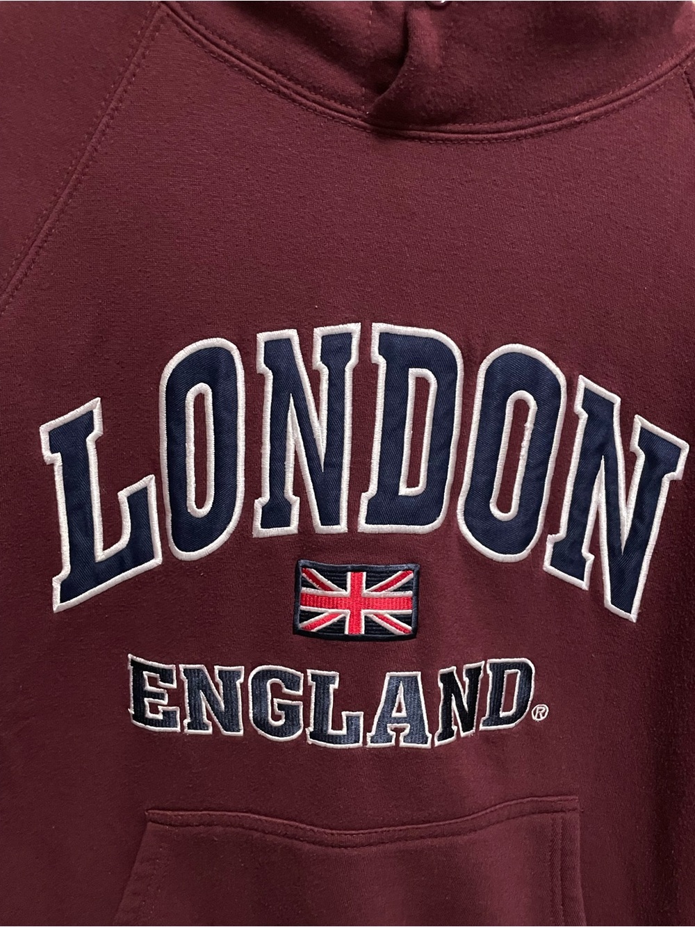 London England Maroon Hooded Sweatshirt Men’s Medium - Picture 3 of 10